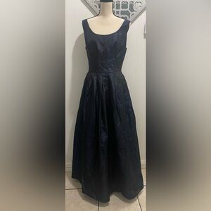 ABS DARK NAVY STRAPS MAXI DRESS PLEATED HIDDEN ZIPPER SIZE 14 LIGHTWEIGHT